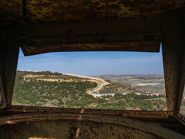 ЦАХАЛ наносит удары по инфраструктуре "Хизбаллы" в разных районах Ливана