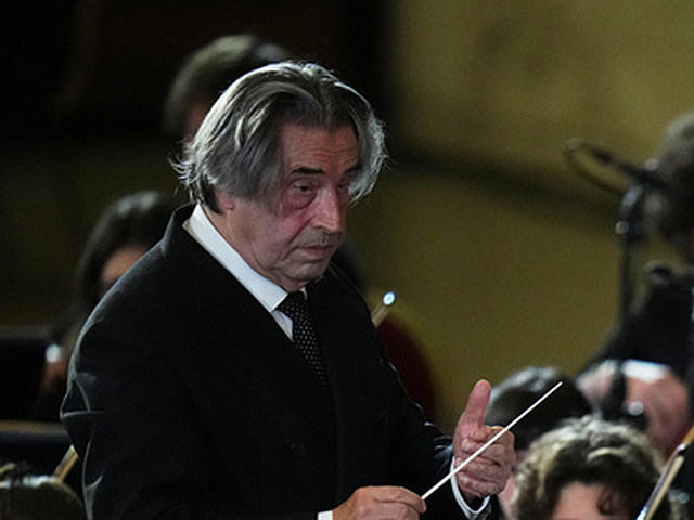 В миланской тюрьме прошёл концерт на инструментах, сделанных из лодок контрабандистов