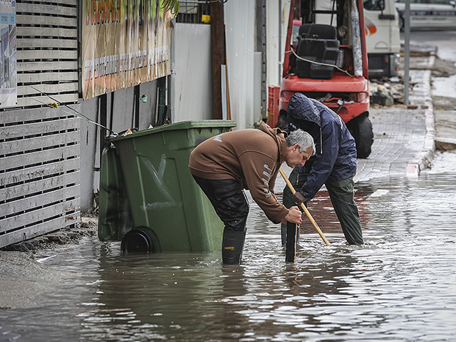 Последствия зимнего шторма в Израиле и Газе. Фоторепортаж