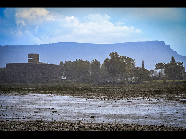 Последствия зимнего шторма в Израиле и Газе. Фоторепортаж