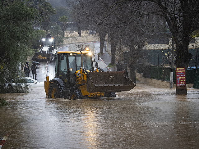 Последствия зимнего шторма в Израиле и Газе. Фоторепортаж