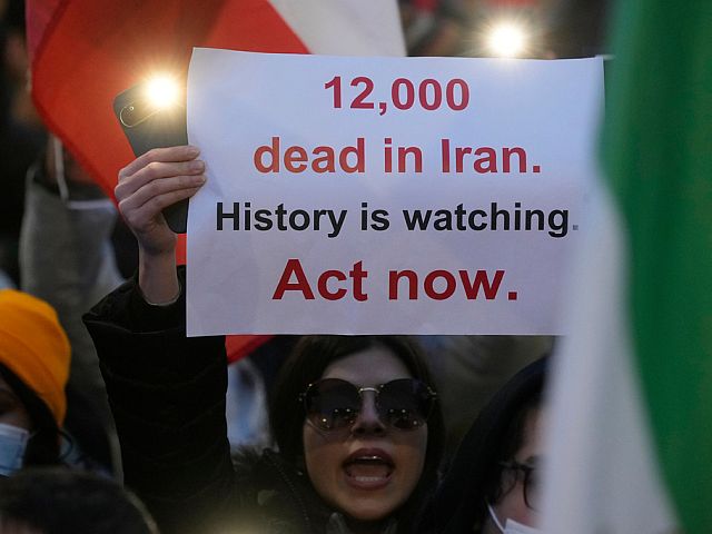 Власти США вновь рекомендовали согражданам немедленно покинуть Иран