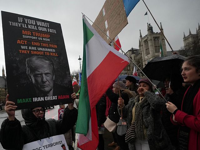 СМИ: Израиль и арабские страны рекомендуют Трампу пока не атаковать Иран