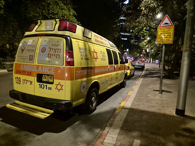 В Тель-Авиве в квартире жилого дома найден мужчина с признаками переохлаждения
