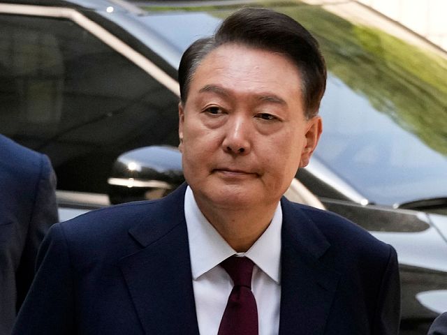 Экс-президент Южной Кореи Юн Сок Ёль приговорен к пяти годам тюрьмы