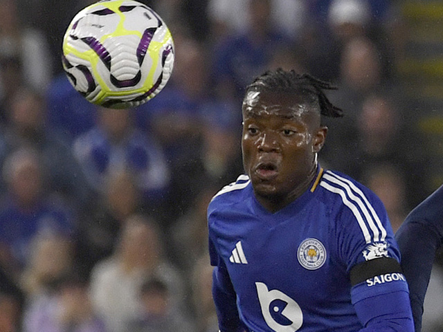 Чемпионат Англии. Гол ударом со своей половины поля