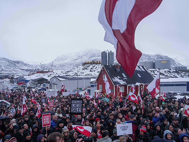 Гренландия против политики Трампа. Фоторепортаж с акции протеста
