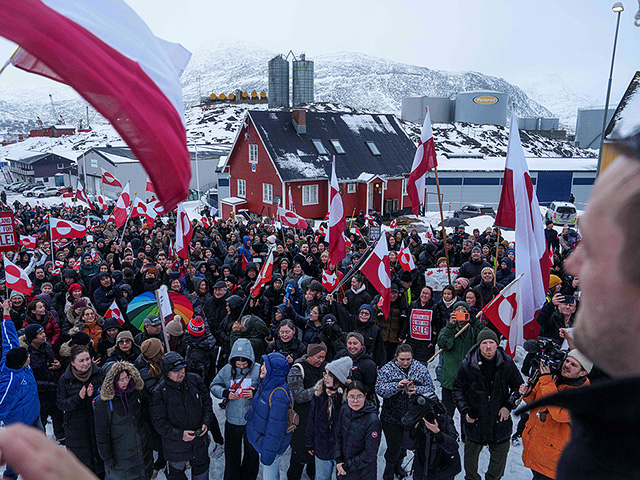 Гренландия против политики Трампа. Фоторепортаж с акции протеста