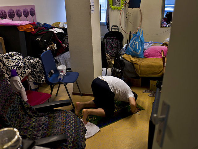 Расследование в Нидерландах: проект интеграции беженцев студентами привел к изнасилованиям