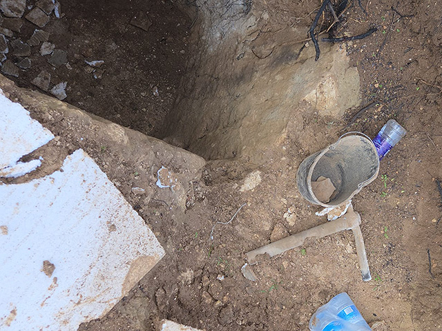 Орудия раскопок, оставленные на месте происшествия