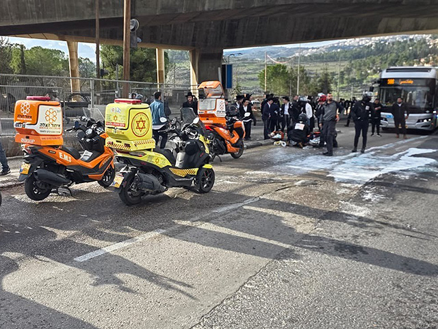 15-летний участник акции протеста сбит машиной в Иерусалиме