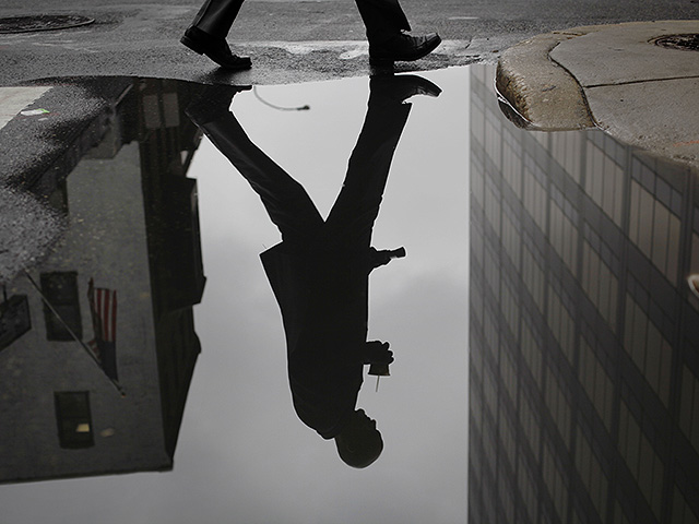 Как искусственный интеллект "воскрешает" мертвых, и что это значит для живых