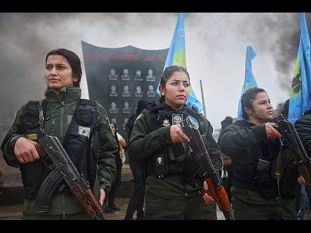 Женщины-военнослужащие "Сирийских демократических сил"