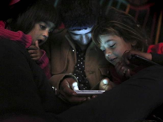 Короткие видеоролики могут оказывать пагубное воздействие на мозг детей