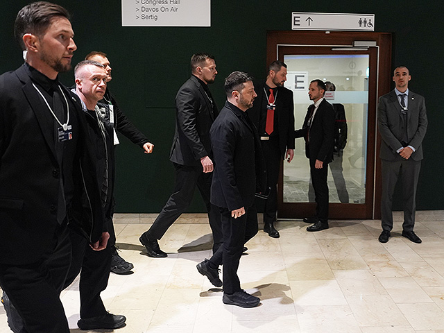 В Давосе началась встреча Зеленского и Трампа