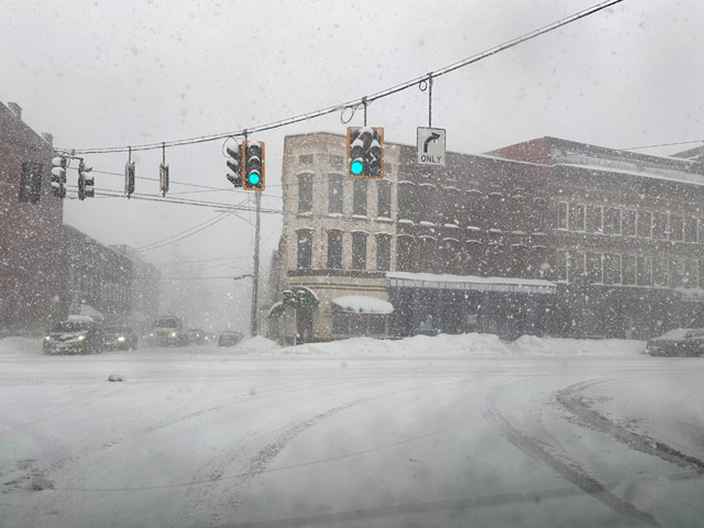 В штате Нью-Йорк объявлено чрезвычайное положение из-за снежной бури