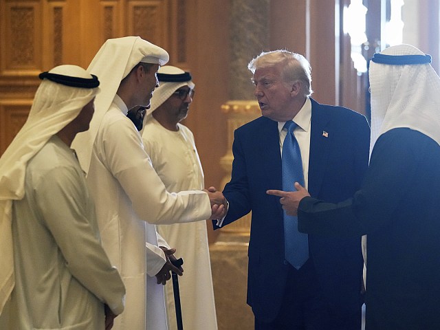 В Абу-Даби начался второй день переговоров между Россией, Украиной и США