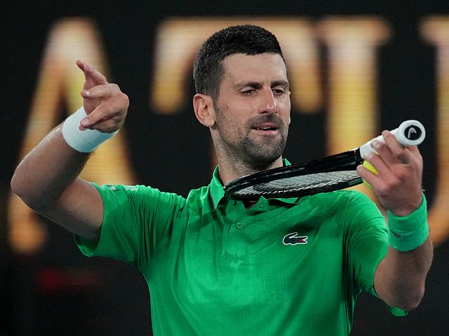 Джокович вышел в 4-й круг Australian Open: 400-я победа в турнирах "Большого шлема"