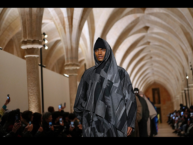 Коллекция Issey Miyake 