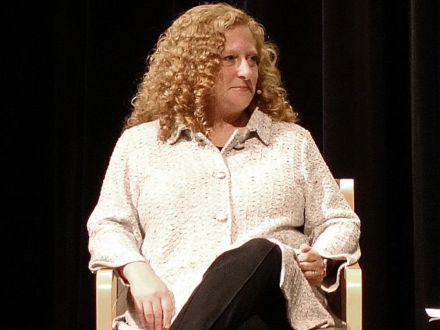 Дженнифер Л. Мнукин