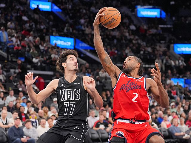 НБА: Бен Шараф впервые с декабря сыграл за "Бруклин", но "Нетс" разгромно проиграли "Клипперс"