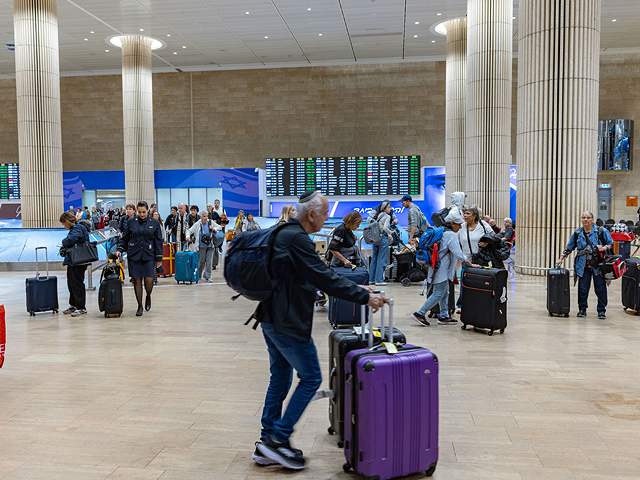 Минтуризма подготовило план эвакуации 42 тысяч туристов в случае войны с Ираном