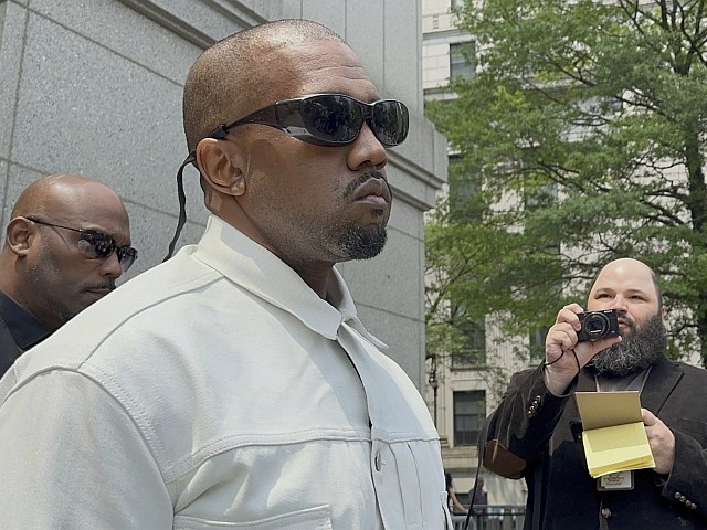 Канье Уэст выкупил полосу в The Wall Street Journal, чтобы извиниться за антисемитизм: "Я люблю евреев"