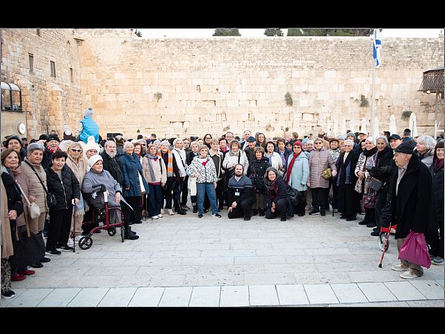 У Стены Плача прошел международный вечер чествования переживших Холокост