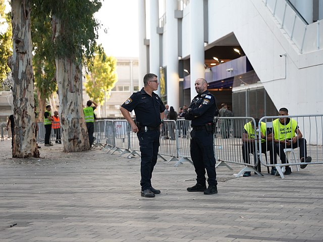 Полиция готова к футбольному матчу на стадионе "Блюмфильд": важные правила для болельщиков