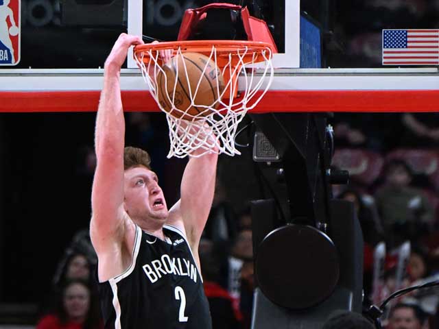 НБА. "Бруклин" с израильтянами в составе проиграл "Финиксу"