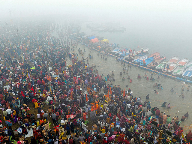 Индуистский фестиваль к полнолунию. Фоторепортаж