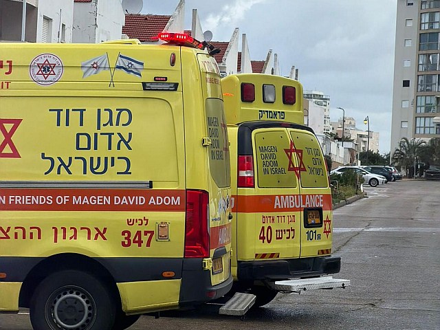 Пожар в многоквартирном здании в Ашкелоне, полиция эвакуирует жильцов