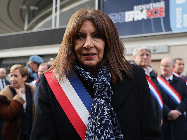 Мэр Парижа уходит из X: "Глобальная клоака"