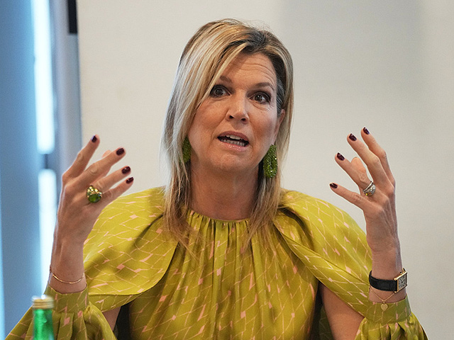 Королева Нидерландов поступит на военную службу в качестве резервиста