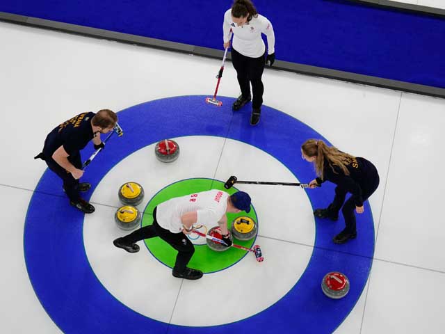 Олимпиада. Керлинг. Непобежденные сборные США и Великобритании