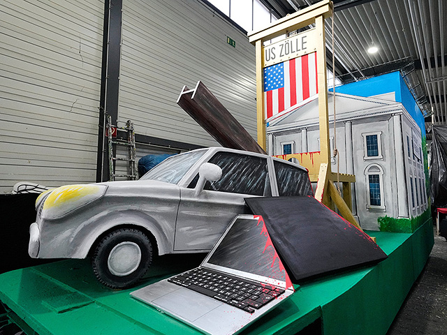 Кельнский карнавал 2026: танцы со Свободой и место для целований. Фоторепортаж