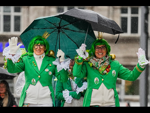 Кельнский карнавал 2026: танцы со Свободой и место для целований. Фоторепортаж