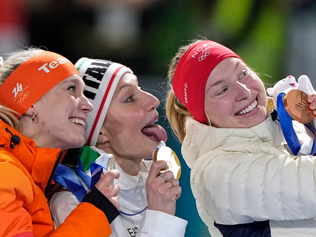 Олимпиада. В медальном зачете лидируют норвежцы