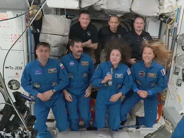 На МКС прибыл новый экипаж
