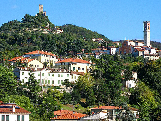 Итальянский город ищет "специалистов по оценке запахов", чтобы выявлять неприятные запахи