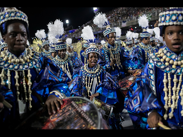Звезды Самбодрома и президент Бразилии в Рио. Фоторепортаж