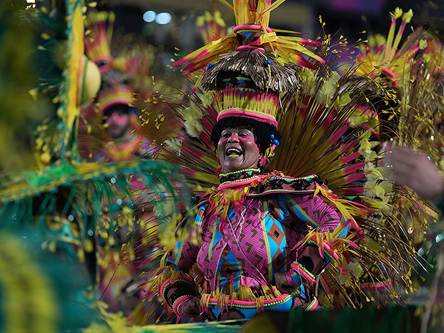 Звезды Самбодрома и президент Бразилии в Рио. Фоторепортаж