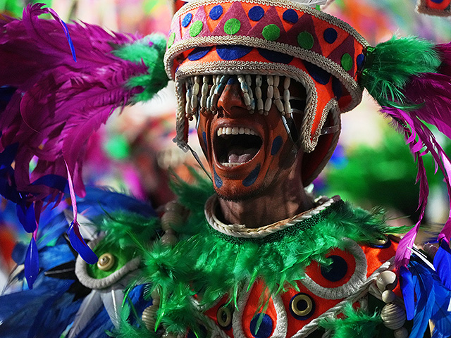 Звезды Самбодрома и президент Бразилии в Рио. Фоторепортаж