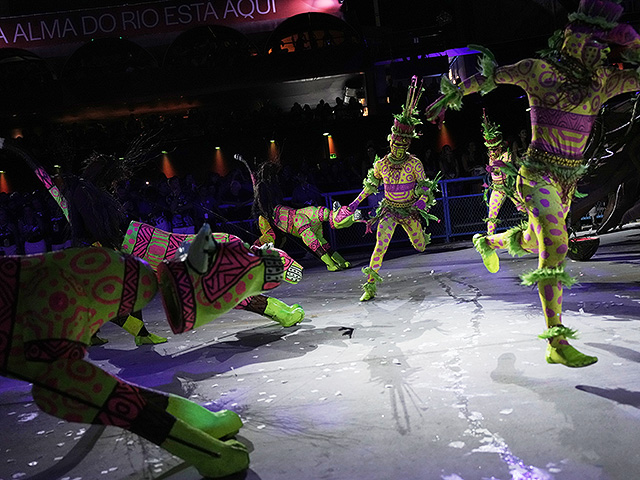 Звезды Самбодрома и президент Бразилии в Рио. Фоторепортаж