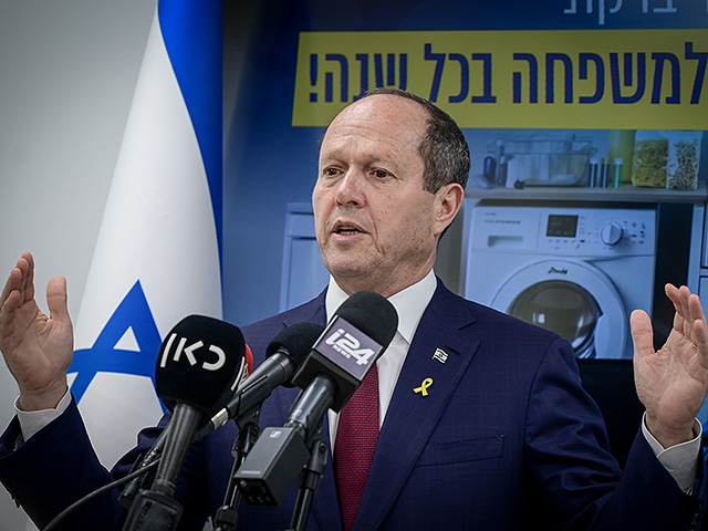 Нир Баркат обвинил розничные сети в сговоре