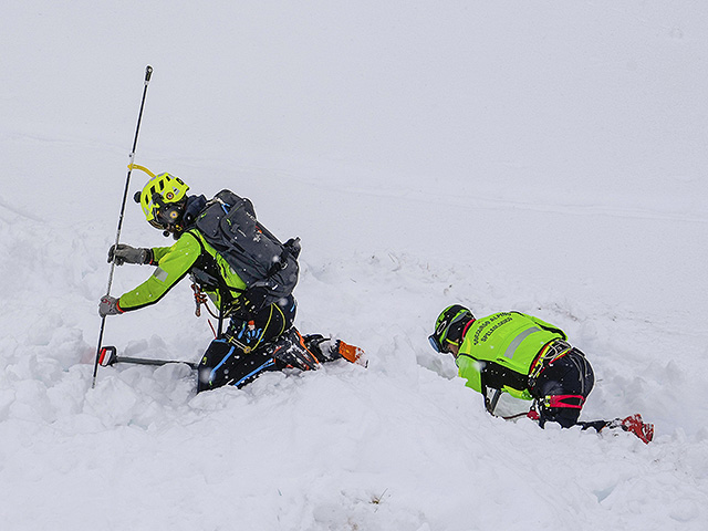 Девять лыжников погибли при сходе лавины в Калифорнии