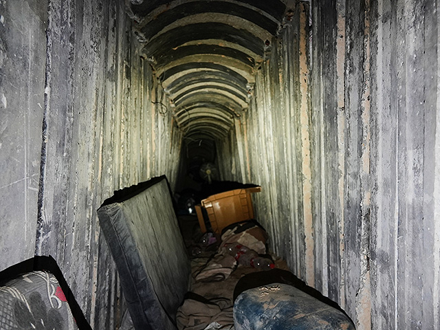 12 канал ИТВ: система безопасности спускала в туннели камеры для поиска заложников