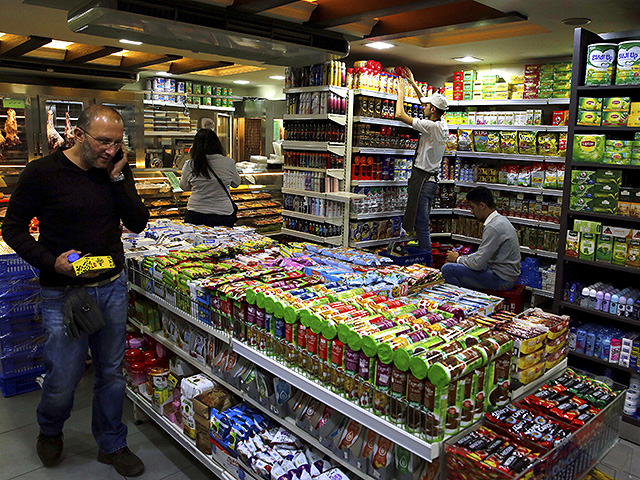 Исследование выявило связь между употреблением сладких напитков и тревожностью у молодых людей