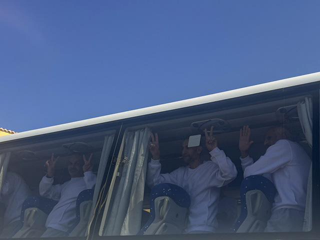 В Газу доставлены еще четверо освобожденных заключенных