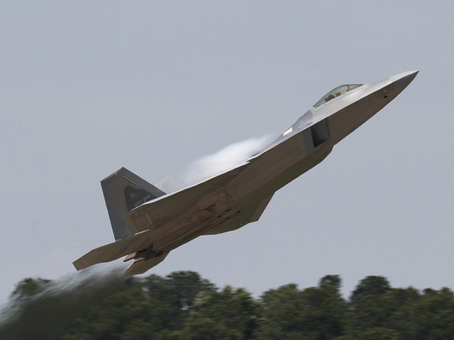 WSJ: Трамп рассматривает нанесение ограниченного удара по Ирану, чтобы подстегнуть переговоры